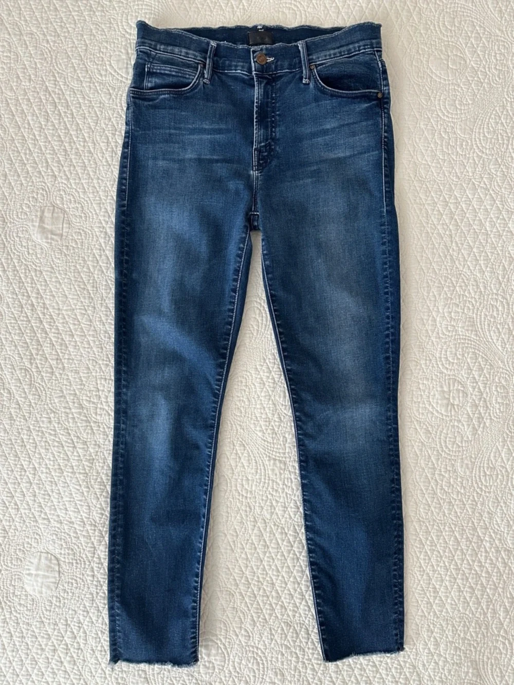 MOTHER Double Fray Charmer Crop Jean in Photo Finish Size 29